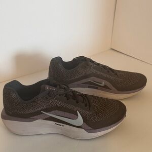 Nike Dark Brown and Light Gray Sneakers